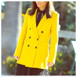 ZARA - Double breasted yellow blazer w/ pockets 💛